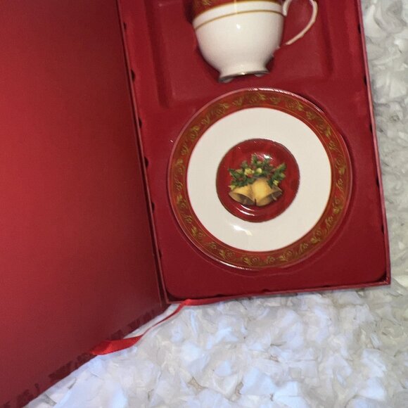 John Grossman Collection 2008 Christmas Bells Teacup Tea saucer Gund red white - Picture 5 of 13